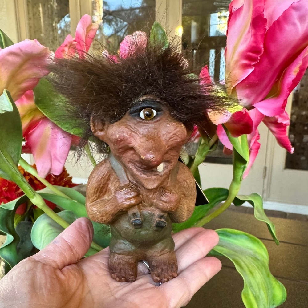 Nyform Troll 1-Eyed, 1-Tooth Cyclops ~ Excellent Condition